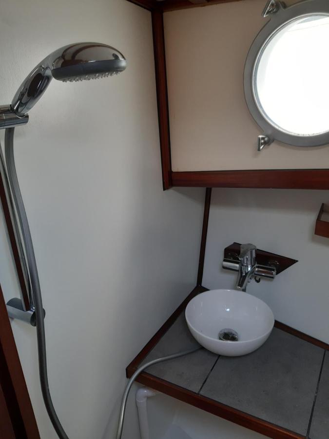 Prive B&B Motorsailer Rataplan Kamperland Exterior foto